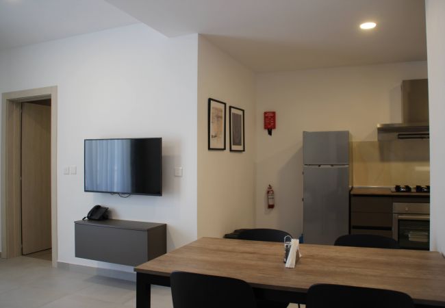 Ferienwohnung in Marsaskala - 402 Comfort One Bedroom Apartment with Partial Sea