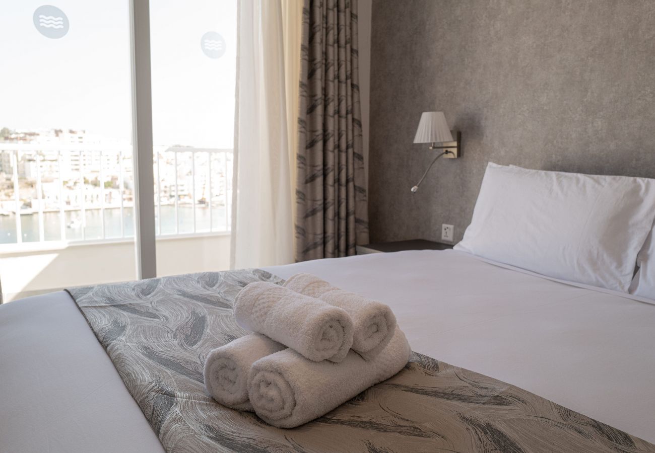 Ferienwohnung in Marsaskala - 601 Premium Two Bedroom Apartment with Sea Views