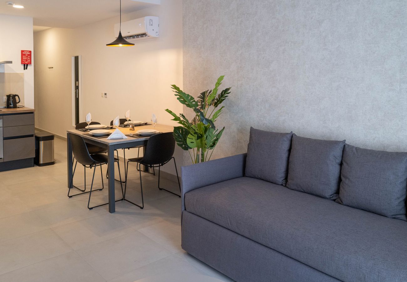 Ferienwohnung in Marsaskala - 404 Comfort Two Bedroom Apartment