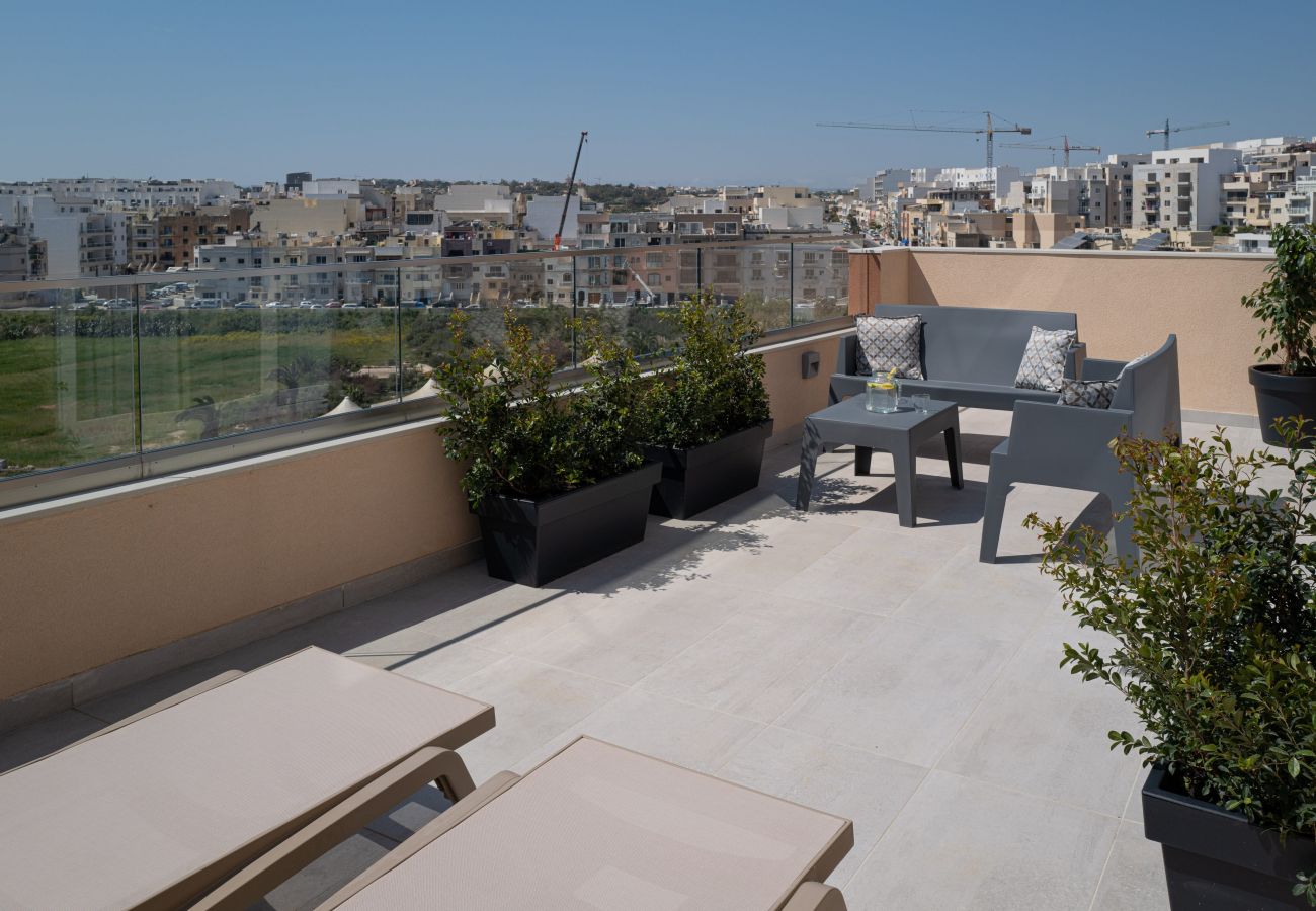 Appartement à Marsaskala - 505 Deluxe Two Bedroom Apartment with Terrace