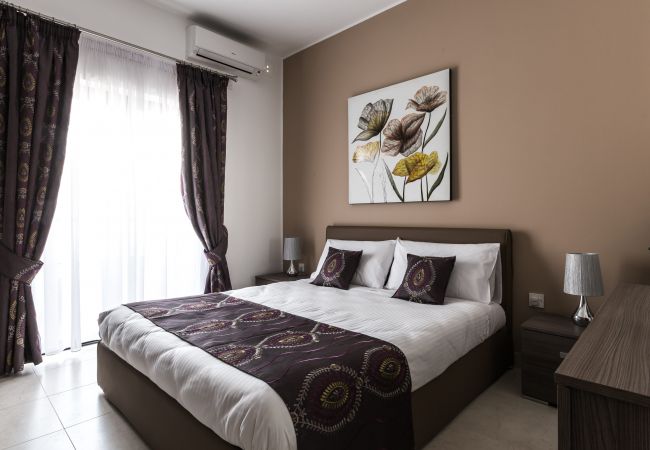  in Marsaskala - 202 Comfort One Bedroom Apartment