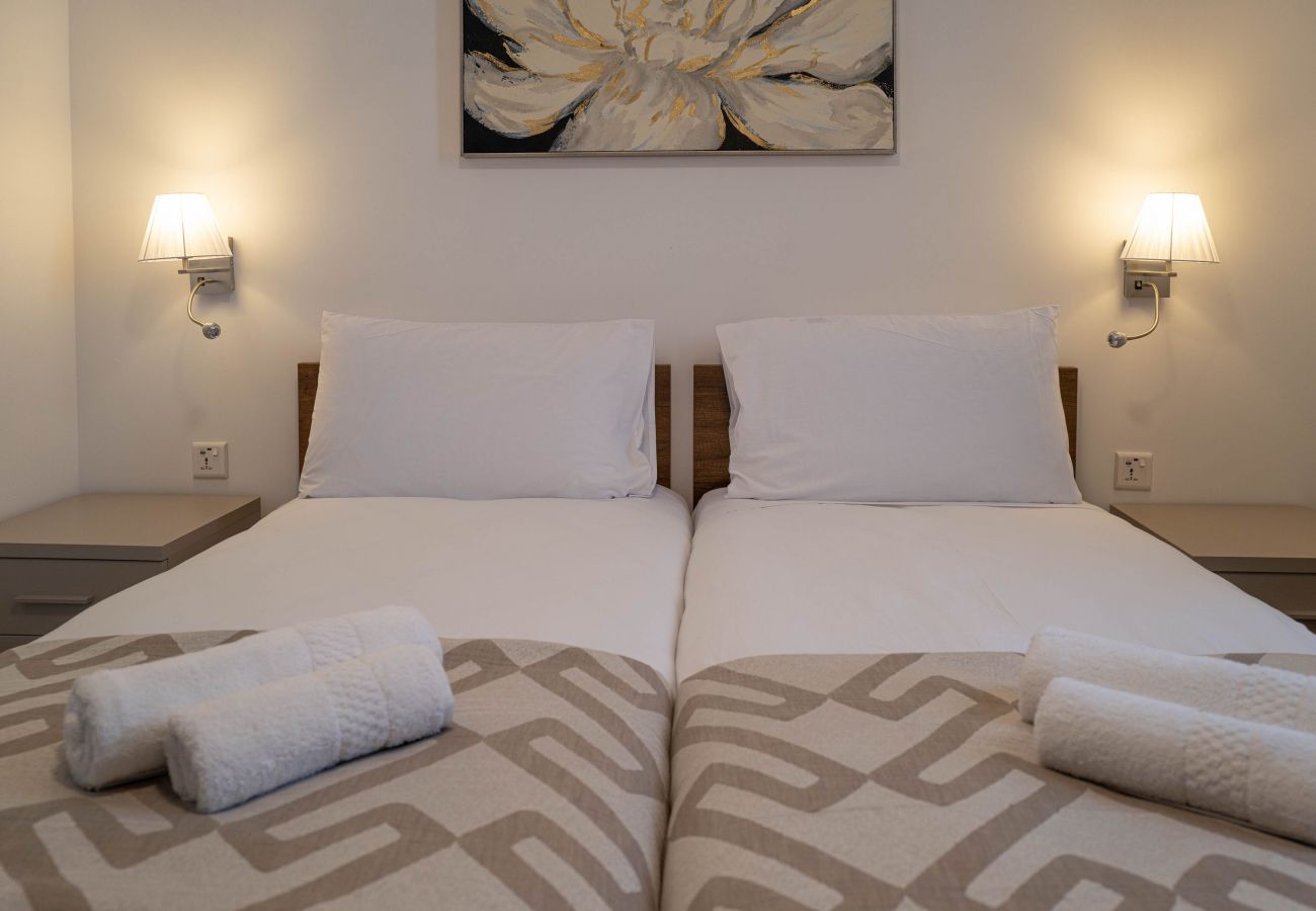 Apartment in Marsaskala - 506 Deluxe Two Bedroom Apartment with Sea Views